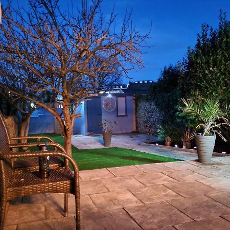 Lobster Cottage - Stylish 3 Bedroom Cottage In Heart Of Tenby Town, Pembrokeshire المظهر الخارجي الصورة