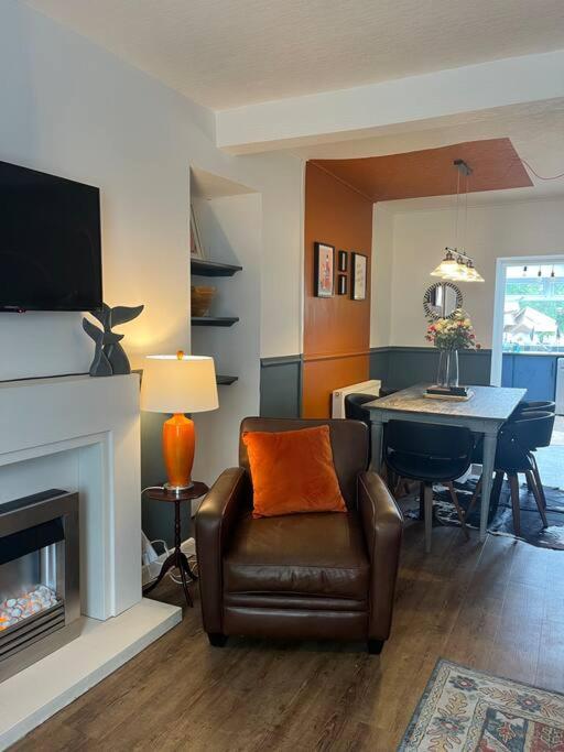 Lobster Cottage - Stylish 3 Bedroom Cottage In Heart Of Tenby Town, Pembrokeshire المظهر الخارجي الصورة