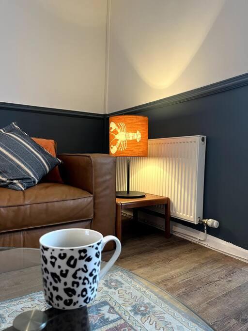 Lobster Cottage - Stylish 3 Bedroom Cottage In Heart Of Tenby Town, Pembrokeshire المظهر الخارجي الصورة