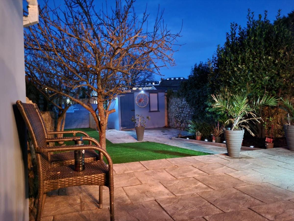 Lobster Cottage - Stylish 3 Bedroom Cottage In Heart Of Tenby Town, Pembrokeshire المظهر الخارجي الصورة